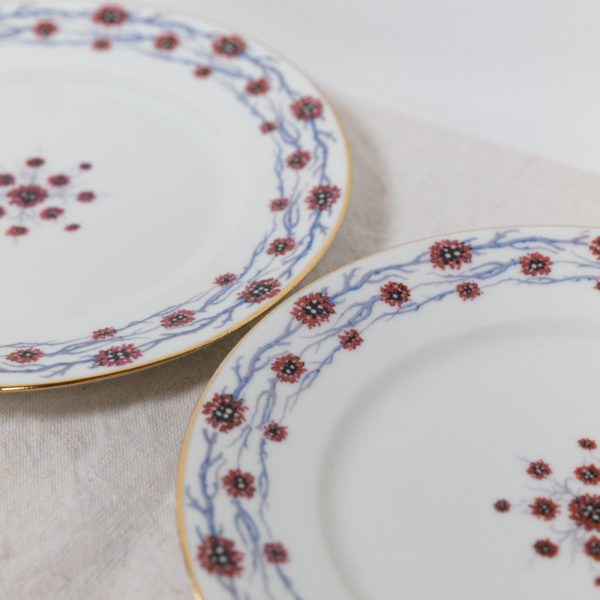 6 assiettes à dessert en porcelaine de Limoges – Image 2