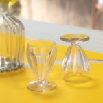 6 verres anciens, à vin ou liqueur, en cristal