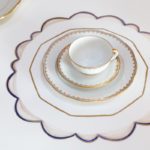 Plat rond - Porcelaine or et blanc – Image 2