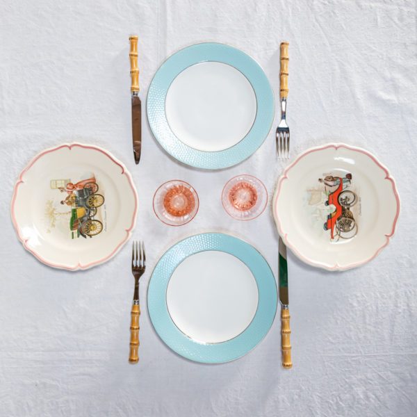 Table pour deux - Assiettes anciennes N2 – Image 3
