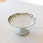 Assiette sur pied ancienne - Saint Amand – Image 2