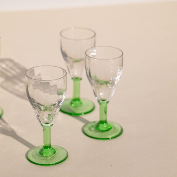 Verres à liqueur vintage, pieds verts – Image 3